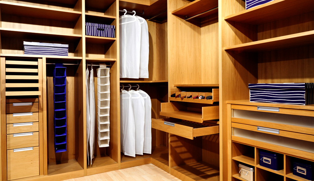 Professional Organizer Miami - Organized Closet